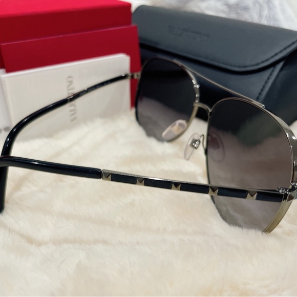 Velentino sunglasses, original. - Picture 2 of 3